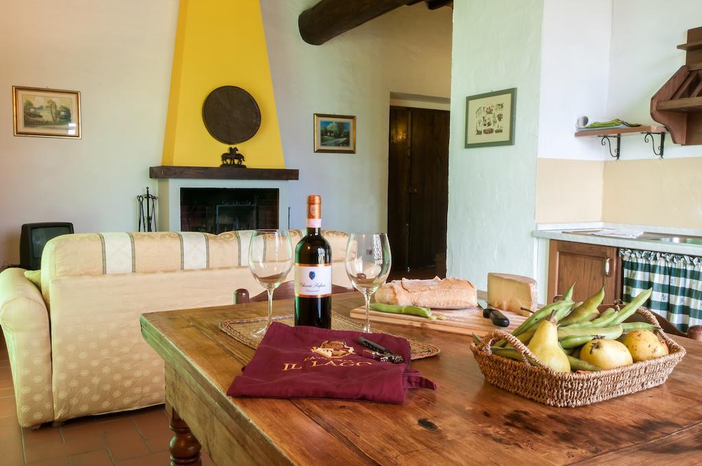 Fattoria Il Lago Dicomano Rum bild